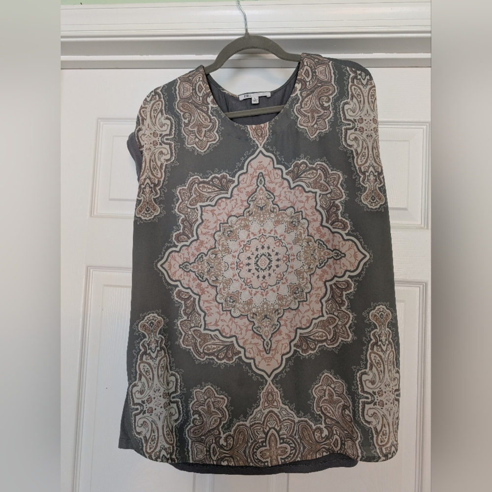 DR2 Gray and Pink Women's Top